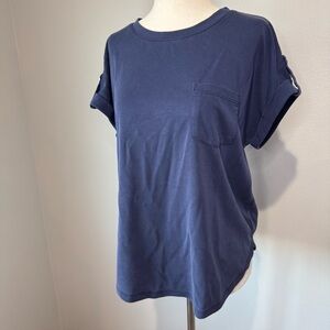 Cable & Gauge Studio Navy Roll-Tab Sleeve Pocket Top | Size M